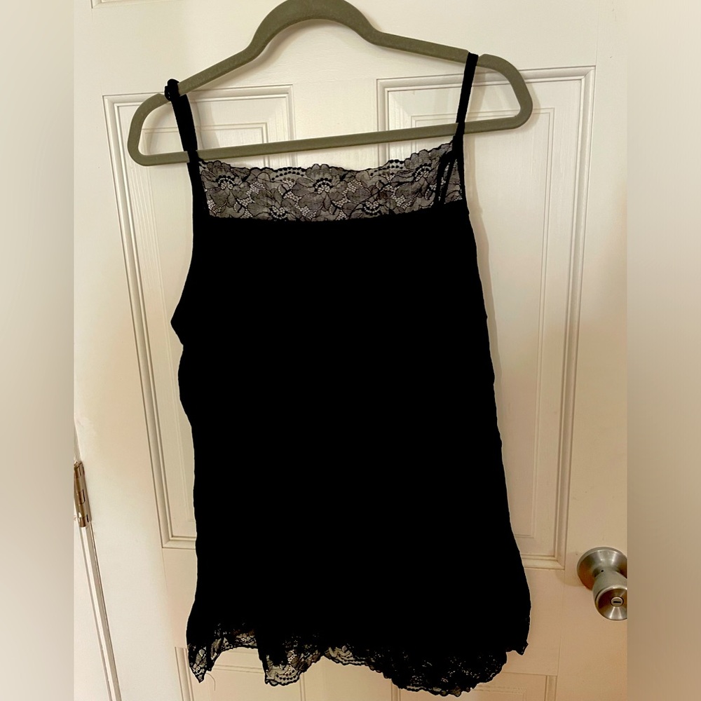 Maurice’s black crinkle lace layering tank top woman’s size 3X